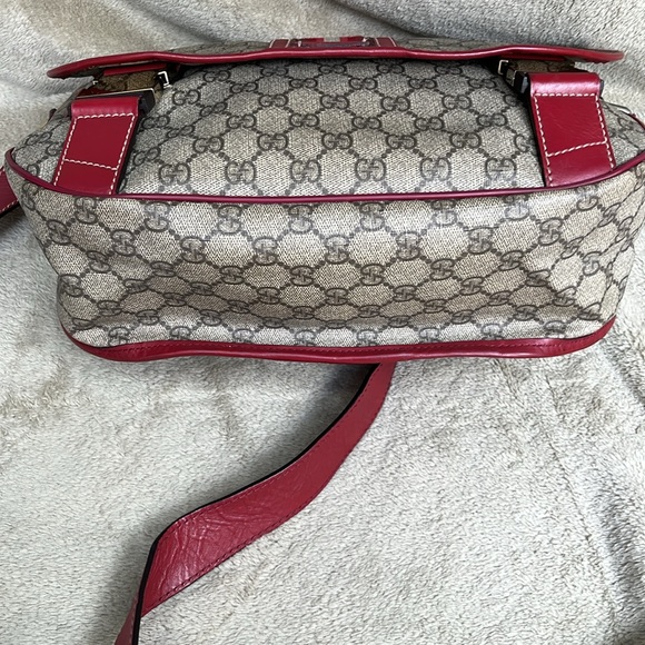 Gucci Messenger Bag, Very Rare, Coated Canvas, Red Leather Trim, Crossbody Strap - Picture 5 of 15
